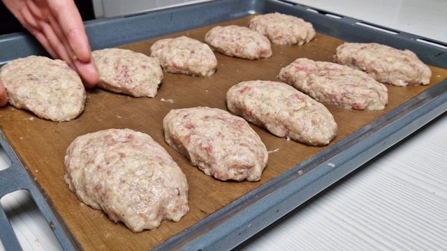 ? РУССКАЯ БАБУШКА НАУЧИЛА! Теперь НЕ ЖАРЮ КОТЛЕТЫ! Готовлю котлеты в ДУХОВКЕ так намного и сочнее! смотреть онлайн