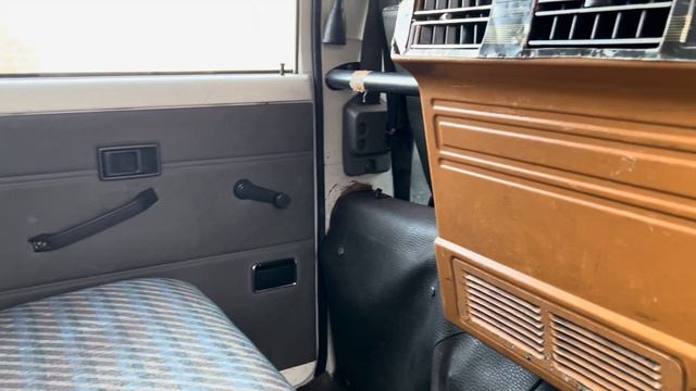 1994 Mitsubishi canter interior walk around смотреть онлайн