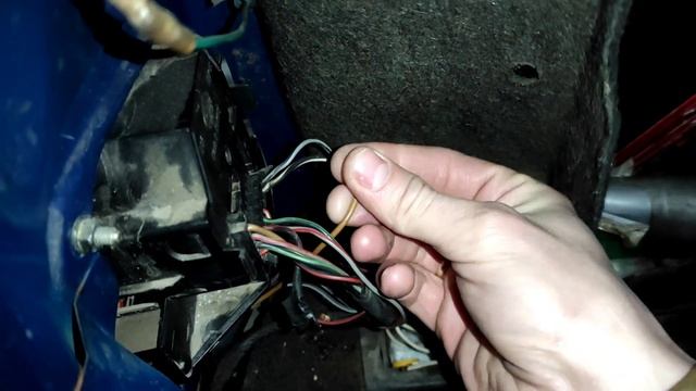 Плохая масса? Не работают или горят поворотники? VW Passat B3 (Пассат б3) Решение проблемы. смотреть онлайн