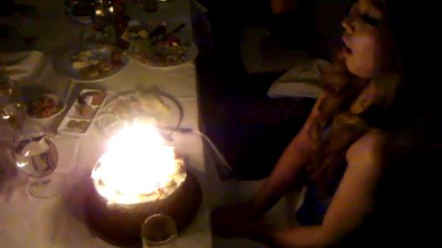 Baby's cake blast! смотреть онлайн
