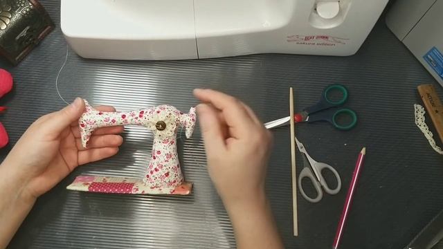 Игольница "Швейная машинка ".Часть 8. смотреть онлайн