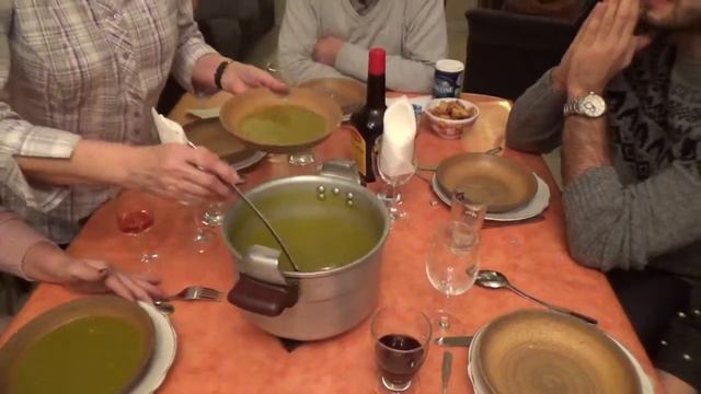 Типичный французский суп с рецептом от французской семьи.