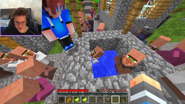 😱КАЖДЫЙ РАЗ КОГДА ЖИТЕЛИ И КОМПОТ СМЕЮТЬСЯ Я ПОЛУЧАЮ ДЕНЬГИ В МАЙНКРАФТ | Газар Minecraft #компот