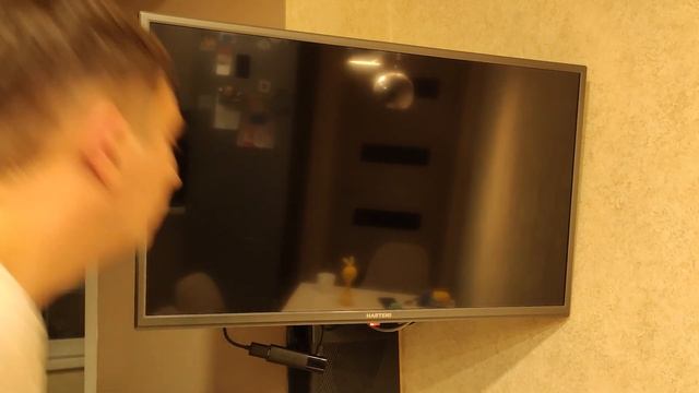 Распаковка и краткий обзор телевизора Hartens HTV-32HDR06B-S2 32