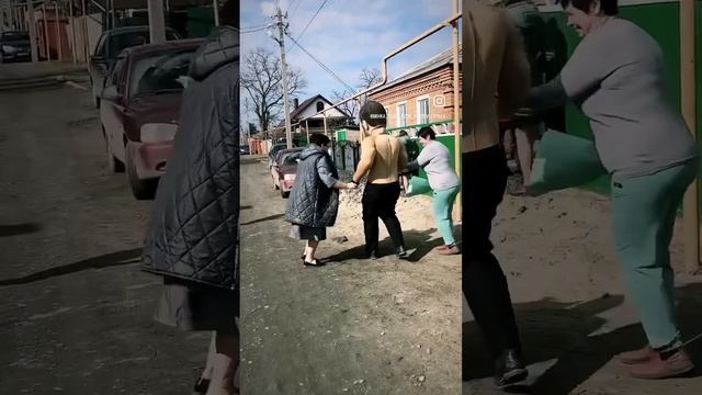 Поздравление от такого Пацана #белыймишка #мишкатедди #поздравление #love #сюрприз #dance смотреть онлайн