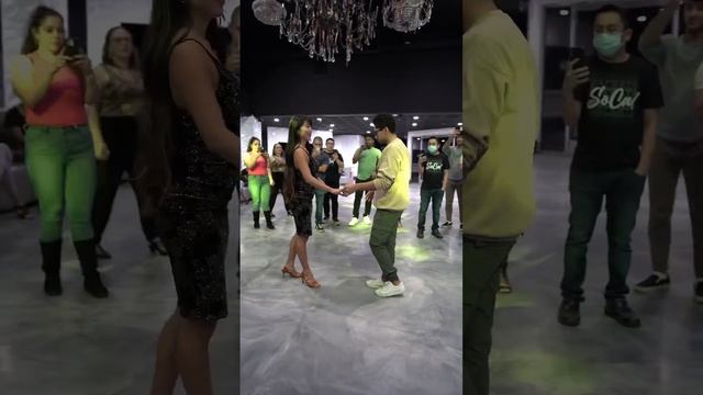 Crossbody Shadow Salsa Combination. смотреть онлайн