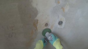 Снимаю Обои Болгаркой с Алмазной чашкой. Приклеены на клейстер. часть-2.