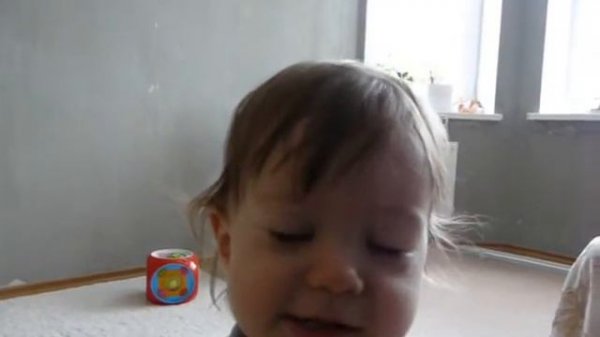 Первые шажочки. Учимся ходить.