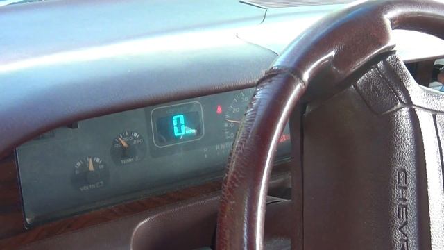 1992 Chevrolet Caprice Classic LTZ Startup And Beautiful Exhaust смотреть онлайн