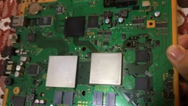 Sony Play Station-3 актуальна в 2022 году?! История и обзор моей приставки PS3 / разбор консоли пс3 смотреть онлайн