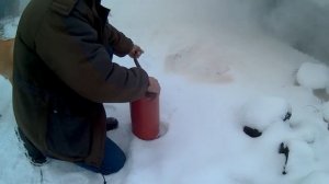 Старый огнетушитель: удаляю порошок штатными средствами