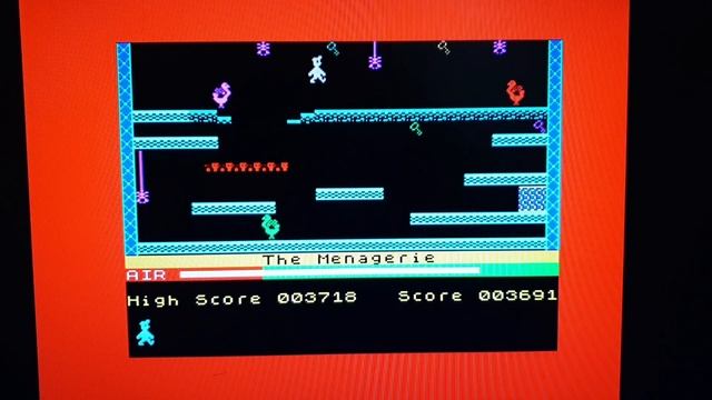 MANIC MINER...DOES IT STILL HOLD UP TODAY? zx spectrum game review #retrogaming #nostalgia смотреть онлайн