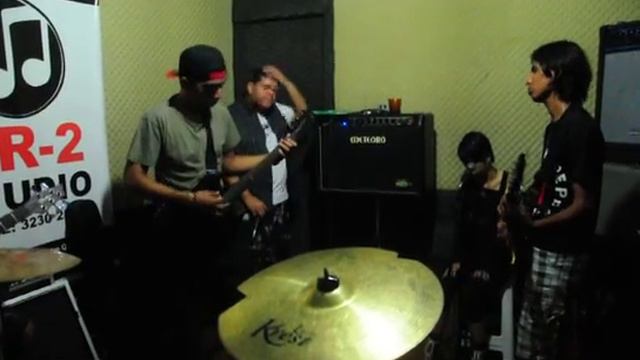 Banda Dead Mushroom - Hero's Come Back/Haruka Kanata смотреть онлайн