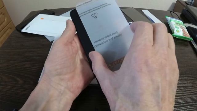 Плівка на телефон - як наклеїти власноруч на екран гідрогелеву плівку смотреть онлайн