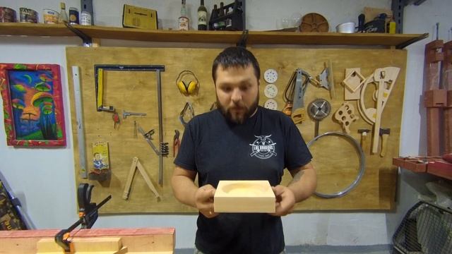 Тарелка из дерева ручным фрезером ( 2 часть) смотреть онлайн