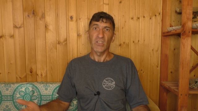 А он прям у всех на виду на неё залеz и начал ... | Смешные Свежие Анекдоты смотреть онлайн