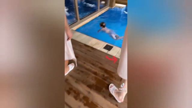 ТРЕНДЫ ТИК-ТОКА 😳//VictoriaPortfolio//ОБОЗРЕВАЕМ ТРЕНДЫ ТИК ТОКА! смотреть онлайн