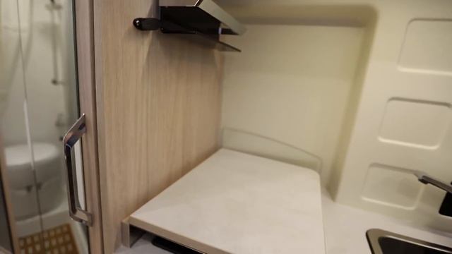 RAPIDO Van V62 2020 Camper Van 6,36 m смотреть онлайн