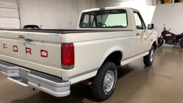 1990 Ford F150 Custom смотреть онлайн