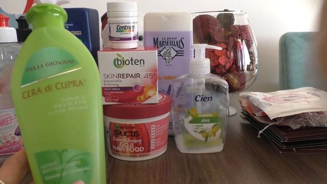 Пустые баночки старого года и новогодние подарочки)). смотреть онлайн