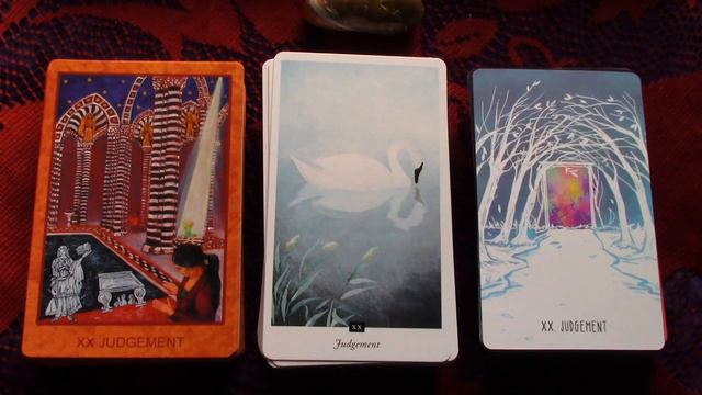 Unfair Comparisons Tarot Deck Haul смотреть онлайн