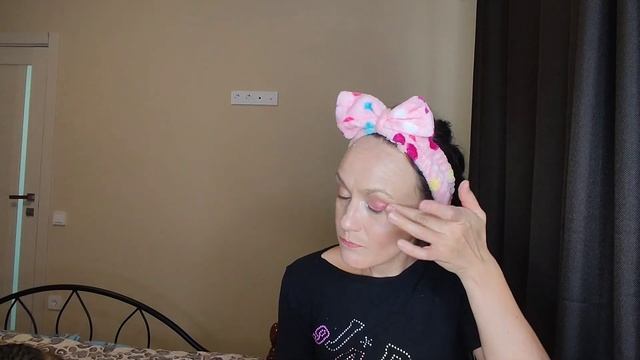 ЯРКИЙ ЛЕТНИЙ МАКИЯЖ ДЕКОРАТИВНОЙ КОСМЕТИКОЙ/ БОЛТАЛКА, ПОЧЕМУ СНИМАЮ 100 ПЛАНОВ НА ЛЕТО смотреть онлайн