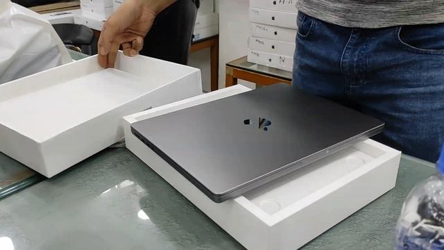 Limited New Macbook Pro Unboxing | $$$$ | Apple | Muhammad Zubair | #gta #viral