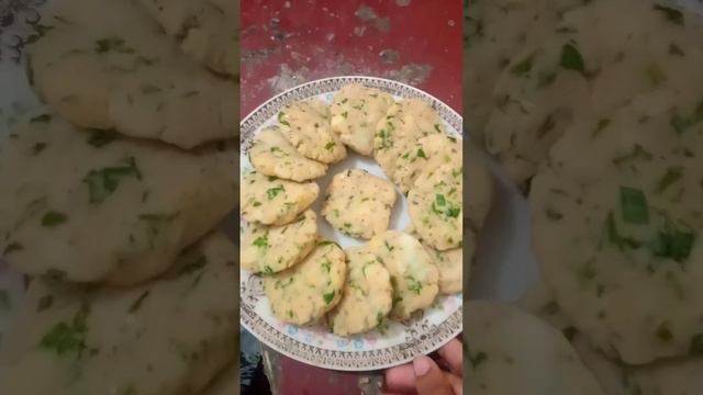 Aloo ki tikiyan by Multi task with mariam usman смотреть онлайн