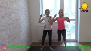 ЙОГА ЧЕЛЛЕНДЖ ДЛЯ ДВОИХ -2 от двойняшек Светы и Наташи! ОЧЕНЬ СМЕШНО)))