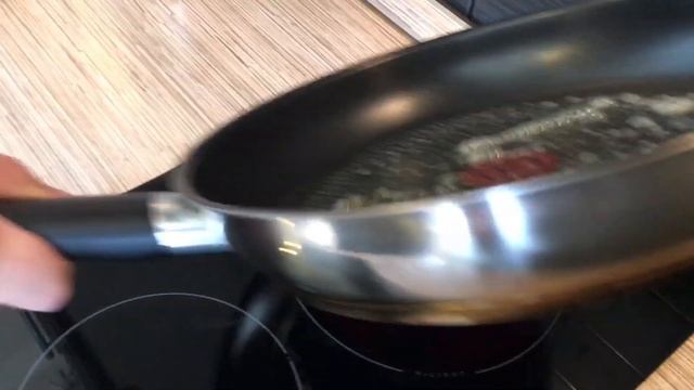 Омлет с сыром // Как приготовить омлет // Видеорецепт от Лехи Повара смотреть онлайн