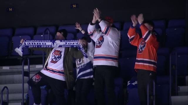 Tom Wandell marvelous assist on Vladimir Pervushin смотреть онлайн