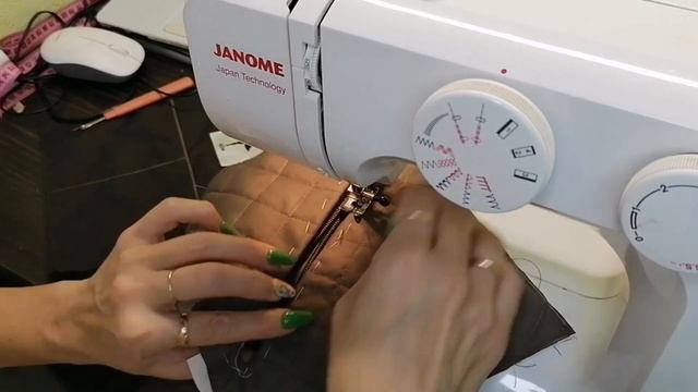 Сумка из лоскутов, с элементами имитации стёжки своими руками смотреть онлайн