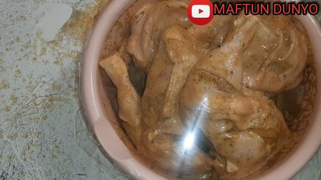 Вкусная сочная УЖИН/ Duxovkada TOVUQ oyoģini pishiramiz. смотреть онлайн