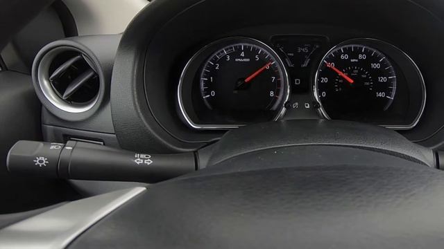 2018 Nissan Versa ACCELERATION смотреть онлайн