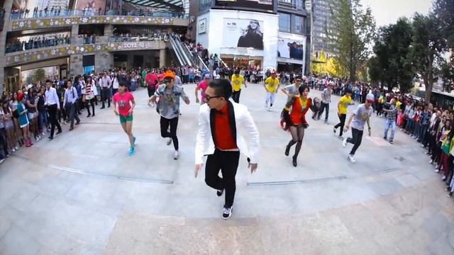 Gangnam Style Dance Flash-Mob in Kunming China (Octobre 2012) - by The Dangsters смотреть онлайн