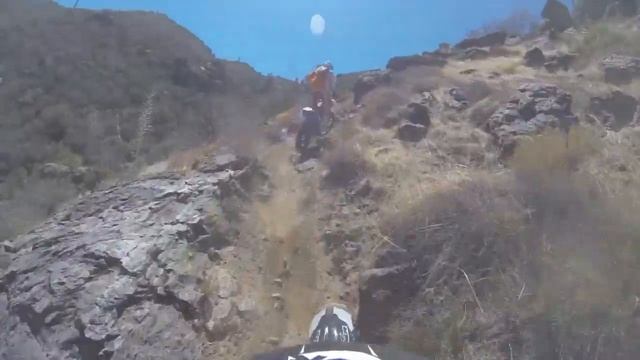 2013 Beta 300 RR | Dirt Rider 300cc Off-Road Two-Stroke Shootout смотреть онлайн