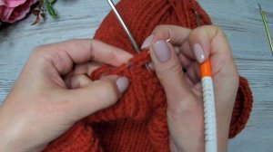 Отделка шапки-ушанки полым шнуром.