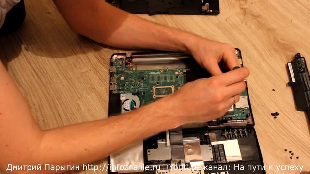 Как разобрать нетбук asus f200m? Не работает монитор. смотреть онлайн