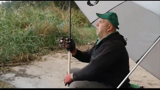 Рыбалка на реке осенью с Нормундом Грабовскисом смотреть онлайн