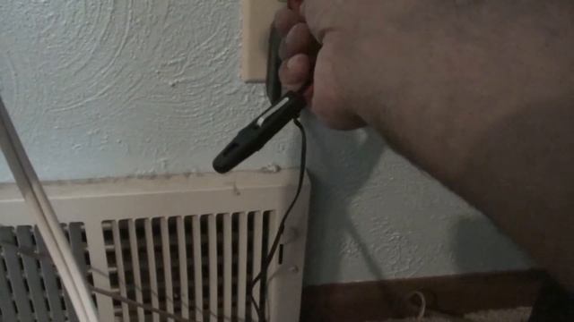 When to use a non-contact voltage tester and a lighted Circuit Tester for Electrical Circuits? смотреть онлайн