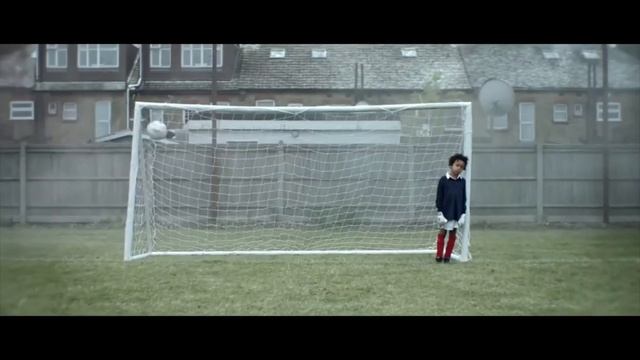 John Lewis Christmas Ad 2017 with Moz The Monster смотреть онлайн