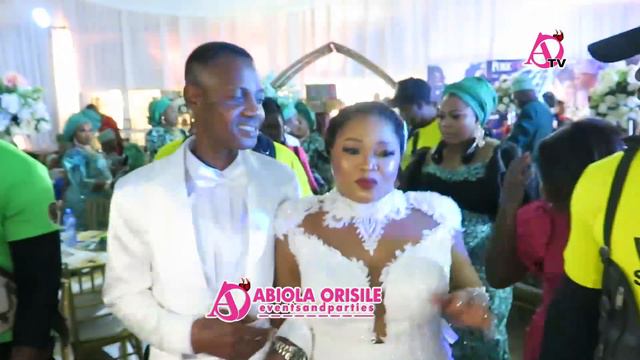 CHECK OUT THE ENGAGEMENT WEDDING OF ADEBISI AND ADEBISI(AA ROYALTIES). смотреть онлайн