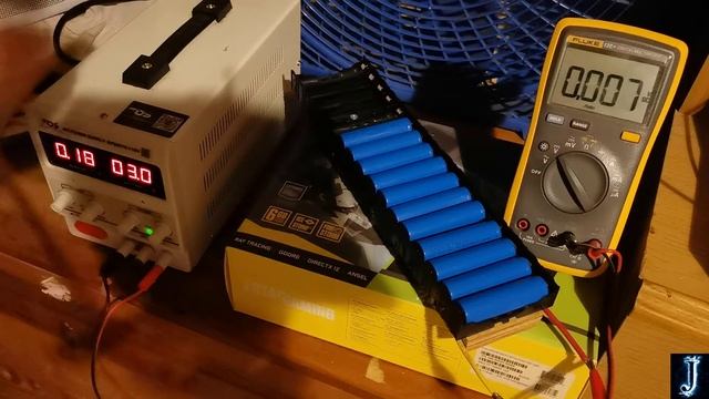 Absolutely DEAD 18650 Battery (0.33 Volts) Brought to Life and Full Capacity смотреть онлайн