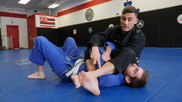 Tip to Help Finishing the Armbar смотреть онлайн
