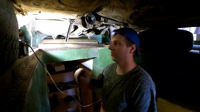 DailyVlog#4 AUDI200TurboQuattro #ВсехНакажет Как снять редуктор на Audi 100\200 Quattro AWD - Garag