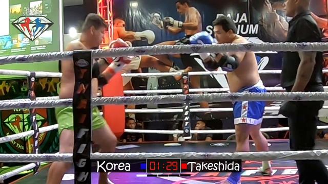 JOÃO TAKESHIDA (SAMURAI E TATANCA FIGHT) vs KOREA (PLAZA FIGHT MUAY THAI) 100KG RAJA 38 RAJA STADIU смотреть онлайн