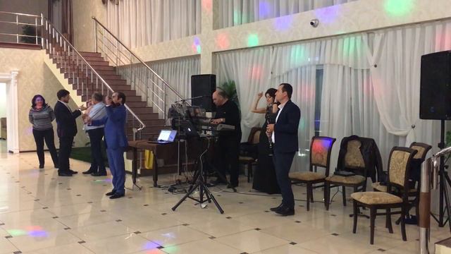 Юрий Гаспарян и Михаил Карапетян - Еврейское попури