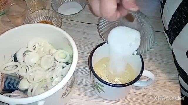 ВКУСНАЯ СКУМБРИЯ ЗА 8 МИНУТ - оторваться невозможно. да и зачем))) Ведь это очень вкусно! смотреть онлайн