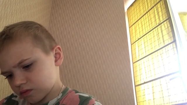 Рисуем плачущий смайлик смотреть онлайн