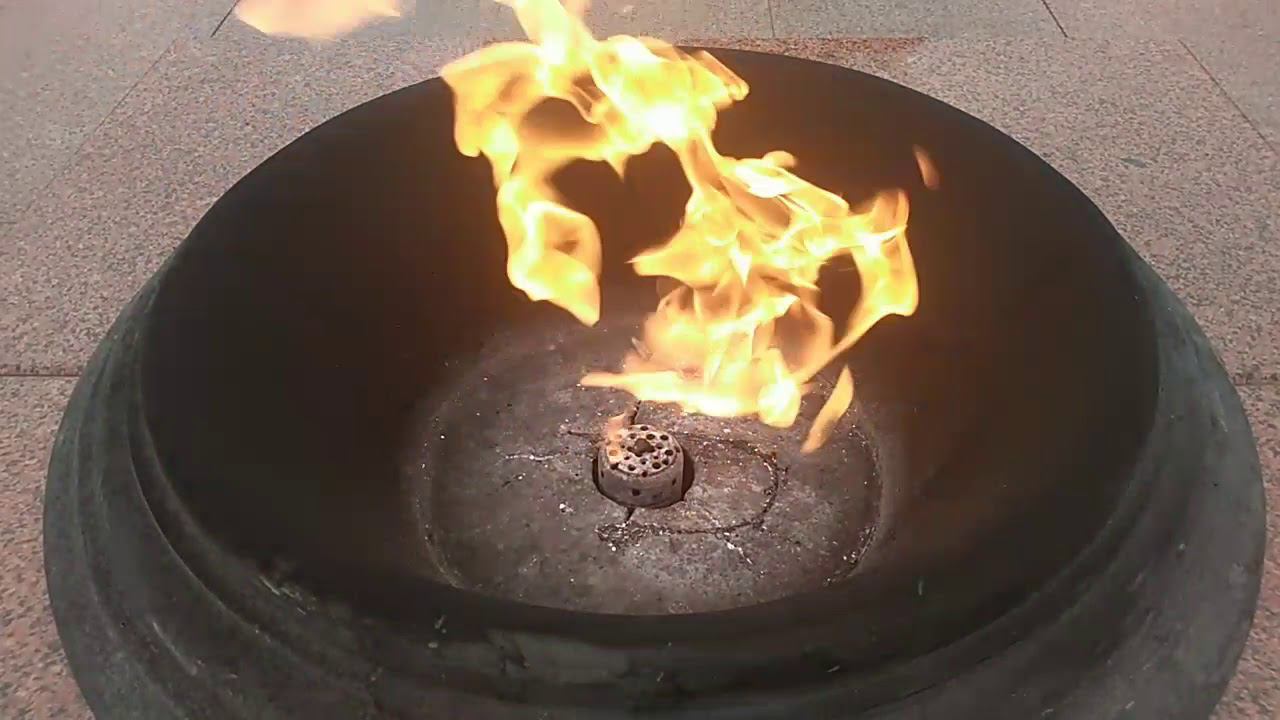 Вечный огонь для тех, кто готовит материалы к юбилею победы смотреть онлайн